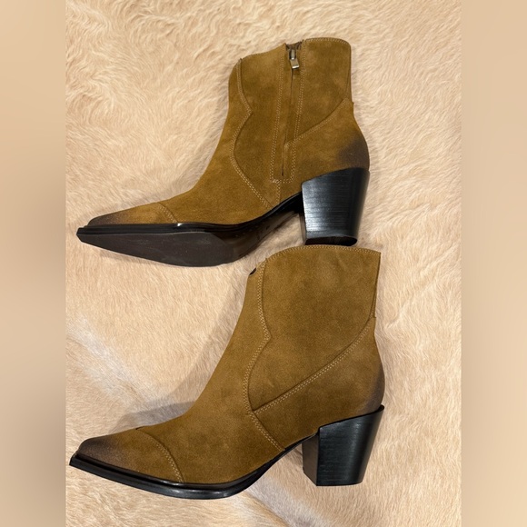 Marc Fisher Ltd Giulie western Suede Ankle Boot - Picture 3 of 6